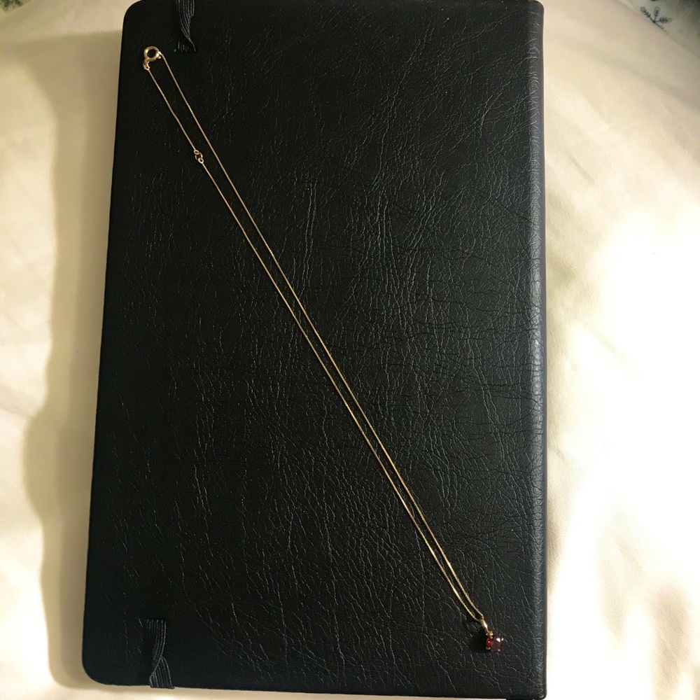 18k japan Gold Necklace with Stone